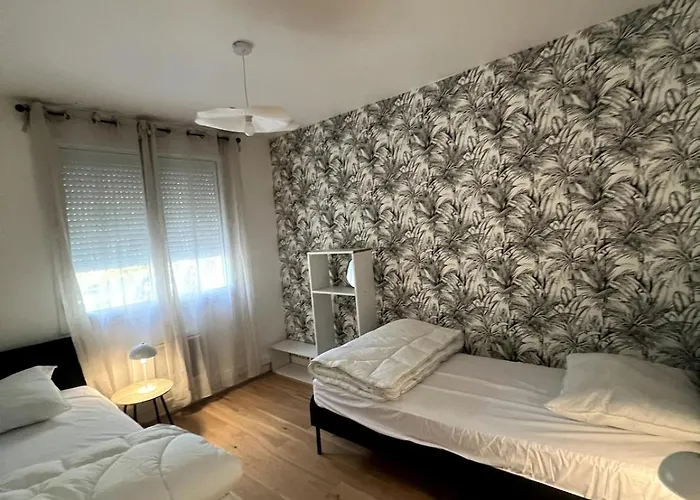 Maison Confort Au Coeur De Golfech